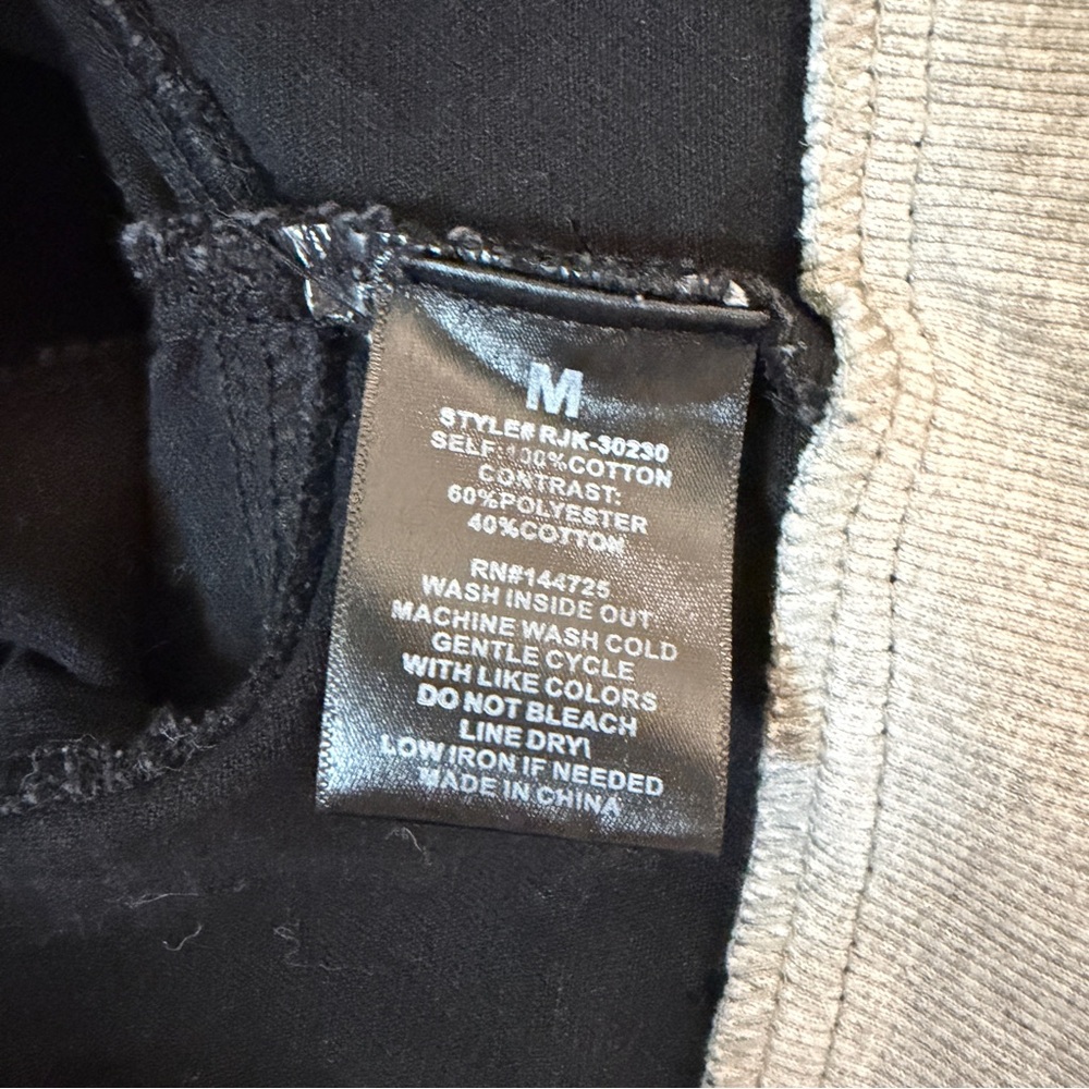 American Bazi Fashion Tour Cropped Denim Jacket with Gray Hoodie - Medium - Picture 9 of 13